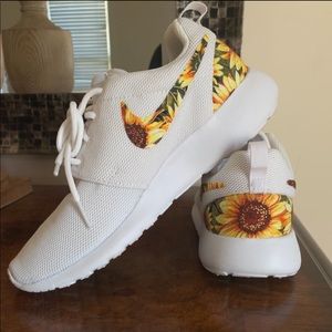 Sunflower Nike Roshe